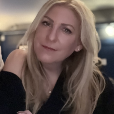Dr Paula Richards, Chartered Counselling Psychologist at Clarity Wellbeing Clinic Nuneaton